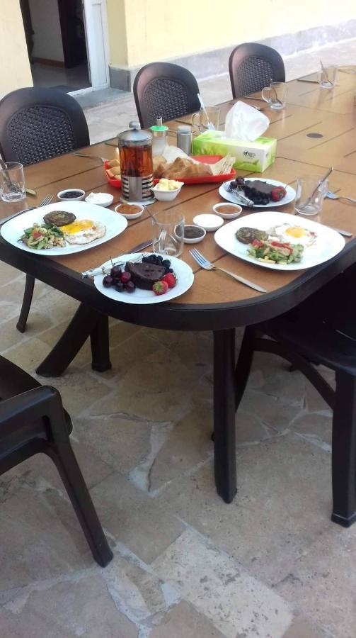 Hotel Bonjour House Erywań Zewnętrze zdjęcie